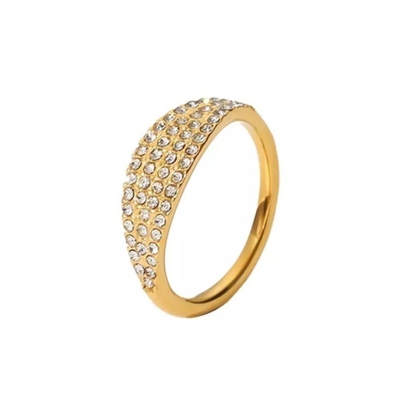 🌟SALE🌟18K Gold Plated Cubic Zirconia Stones Ring - Picture 4 of 7